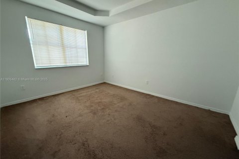 Adosado en alquiler en Miami, Florida, 4 dormitorios, 169.64 m2 № 2012593 - foto 12