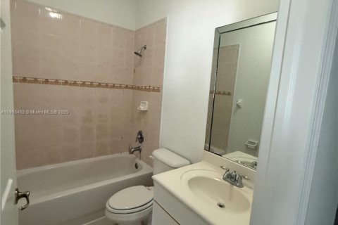 Adosado en alquiler en Miami, Florida, 4 dormitorios, 169.64 m2 № 2012593 - foto 10