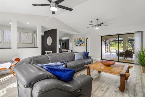 House in Port Charlotte, Florida 3 bedrooms, 172.15 sq.m. № 1870506 - photo 6