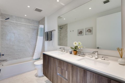 Condominio en venta en Miami, Florida, 2 dormitorios, 107.86 m2 № 2146404 - foto 14