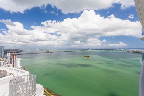Condominio en venta en Miami, Florida, 2 dormitorios, 107.86 m2 № 2146404 - foto 16