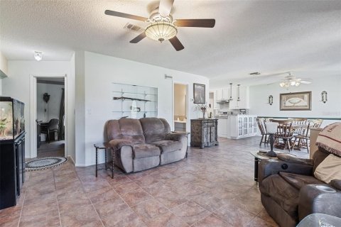 Villa ou maison à vendre à Englewood, Floride: 4 chambres, 175.96 m2 № 1800358 - photo 12