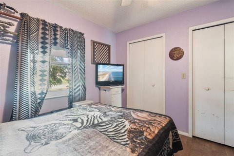 Villa ou maison à vendre à Englewood, Floride: 4 chambres, 175.96 m2 № 1800358 - photo 15