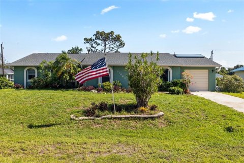 Villa ou maison à vendre à Englewood, Floride: 4 chambres, 175.96 m2 № 1800358 - photo 3