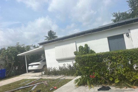 Immobilier commercial à vendre à Hollywood, Floride: 69.12 m2 № 2084287 - photo 8