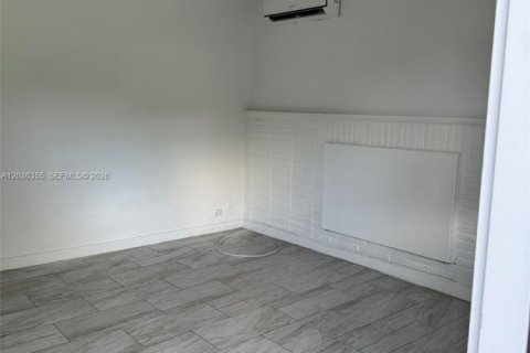 Immobilier commercial à vendre à Hollywood, Floride: 69.12 m2 № 2084287 - photo 5
