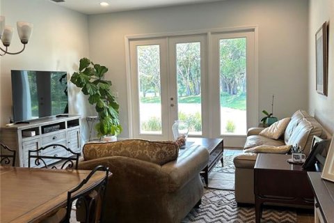 Villa ou maison à vendre à Kissimmee, Floride: 2 chambres, 144.65 m2 № 2341887 - photo 10