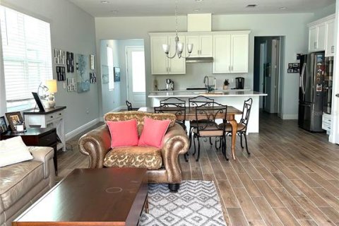 Villa ou maison à vendre à Kissimmee, Floride: 2 chambres, 144.65 m2 № 2341887 - photo 7