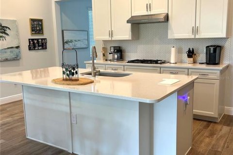 Villa ou maison à vendre à Kissimmee, Floride: 2 chambres, 144.65 m2 № 2341887 - photo 3