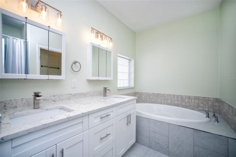 Casa en venta en Safety Harbor, Florida, 3 dormitorios, 139.35 m2 № 2201165 - foto 14