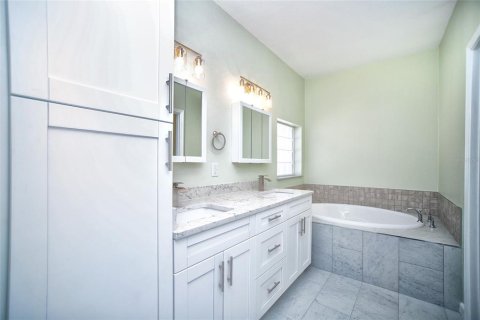 Casa en venta en Safety Harbor, Florida, 3 dormitorios, 139.35 m2 № 2201165 - foto 13