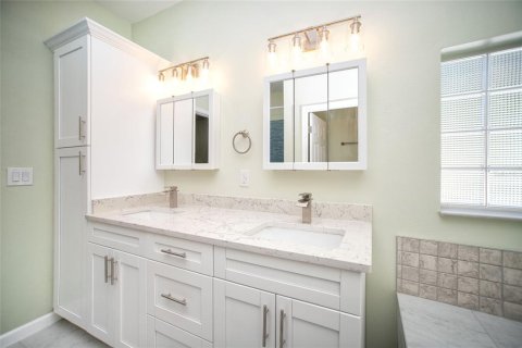 Casa en venta en Safety Harbor, Florida, 3 dormitorios, 139.35 m2 № 2201165 - foto 16