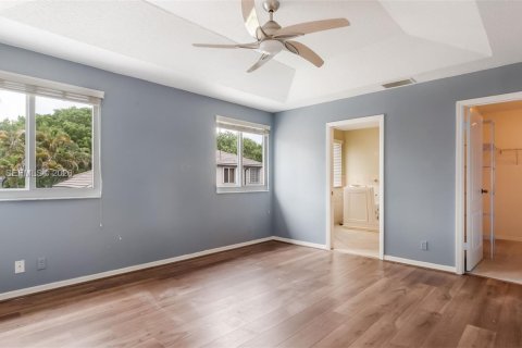 House in Cooper City, Florida 3 bedrooms, 195.84 sq.m. № 2088116 - photo 13
