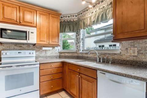 House in Cooper City, Florida 3 bedrooms, 195.84 sq.m. № 2088116 - photo 8