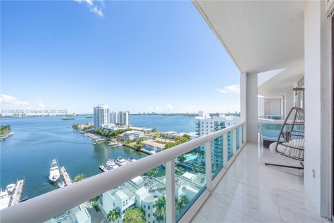 Снять в аренду кондоминиум в Норт-Бей-Виллидж, Флорида 2 спальни, 113.62м2, № 1963037 - фото 22