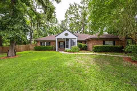 House in Gainesville, Florida 4 bedrooms, 221.29 sq.m. № 1785527 - photo 6
