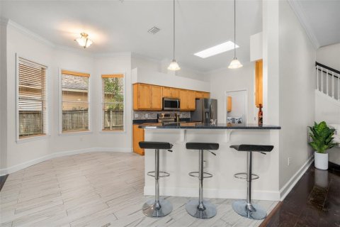 House in Gainesville, Florida 4 bedrooms, 215.35 sq.m. № 1877339 - photo 8