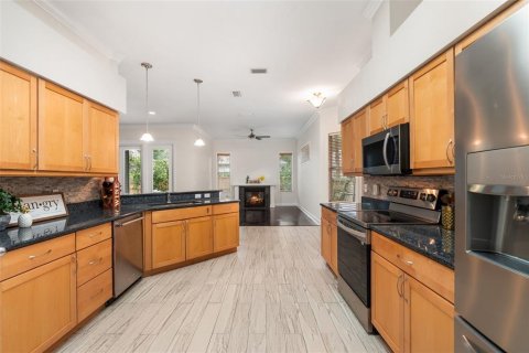 House in Gainesville, Florida 4 bedrooms, 215.35 sq.m. № 1877339 - photo 10