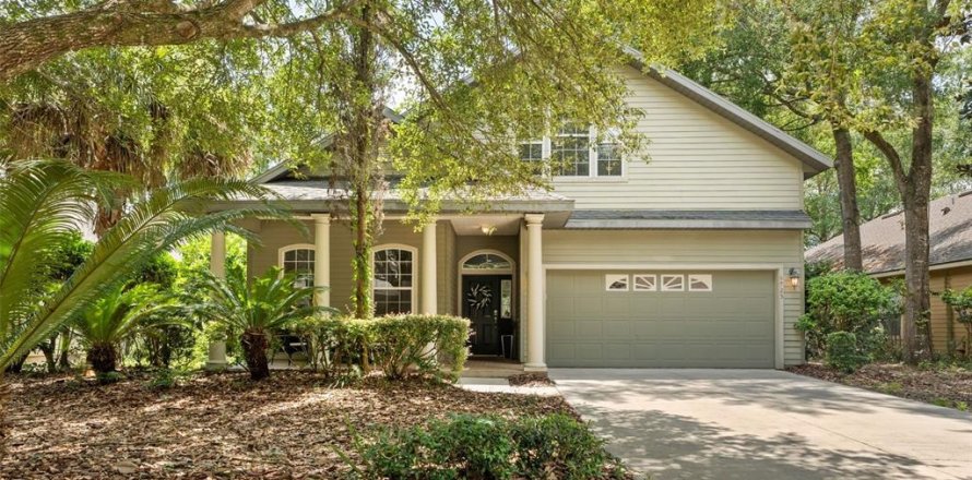 House in Gainesville, Florida 4 bedrooms, 215.35 sq.m. № 1877339