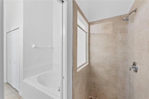 Casa en alquiler en Orlando, Florida, 4 dormitorios, 172.61 m2 № 1905196 - foto 24