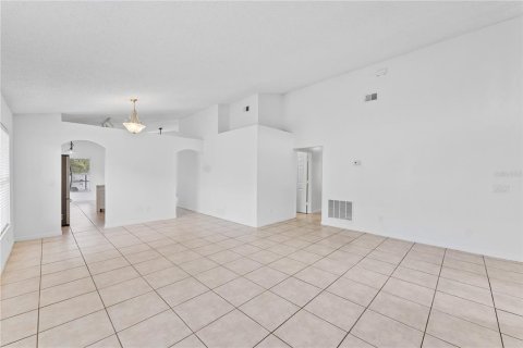 Casa en alquiler en Orlando, Florida, 4 dormitorios, 172.61 m2 № 1905196 - foto 6