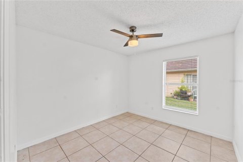 Casa en alquiler en Orlando, Florida, 4 dormitorios, 172.61 m2 № 1905196 - foto 13