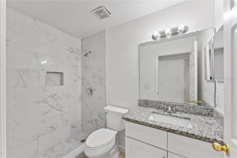Casa en alquiler en Orlando, Florida, 4 dormitorios, 172.61 m2 № 1905196 - foto 9