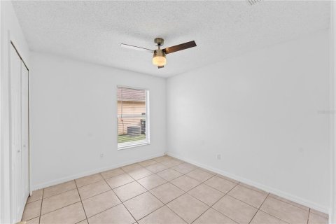 Casa en alquiler en Orlando, Florida, 4 dormitorios, 172.61 m2 № 1905196 - foto 11