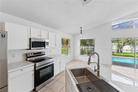 Casa en alquiler en Orlando, Florida, 4 dormitorios, 172.61 m2 № 1905196 - foto 16