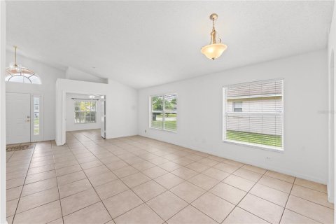 Casa en alquiler en Orlando, Florida, 4 dormitorios, 172.61 m2 № 1905196 - foto 8