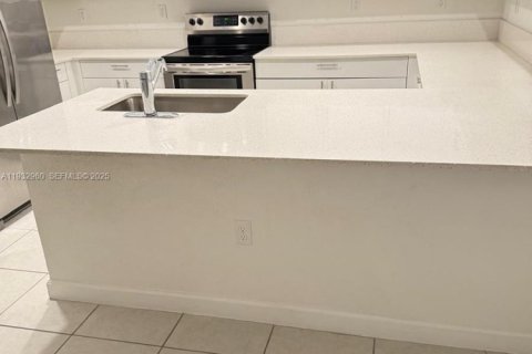 Condominio en venta en Homestead, Florida, 3 dormitorios, 149.76 m2 № 1991790 - foto 4