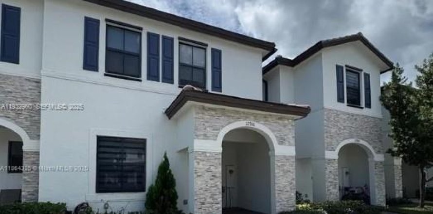 Condominio en Homestead, Florida, 3 dormitorios № 1991790