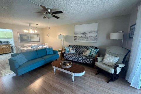 Condo in Miami, Florida, 1 bedroom  № 2010144