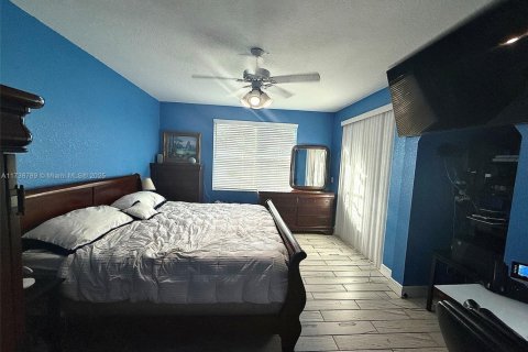 Casa en venta en Homestead, Florida, 3 dormitorios, 176.51 m2 № 1924799 - foto 18