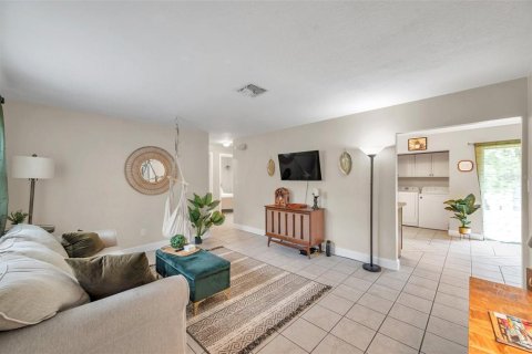 House in Crystal River, Florida 3 bedrooms, 93.65 sq.m. № 1784981 - photo 6