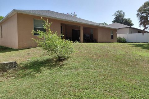 House in Ocala, Florida 4 bedrooms, 208.01 sq.m. № 2239287 - photo 5