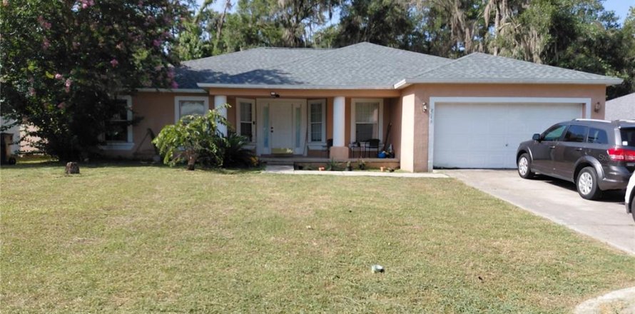 House in Ocala, Florida 4 bedrooms, 208.01 sq.m. № 2239287