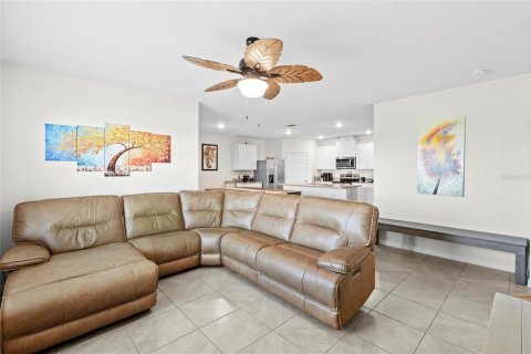 Villa ou maison à vendre à Palm Bay, Floride: 4 chambres, 170.01 m2 № 2408709 - photo 19