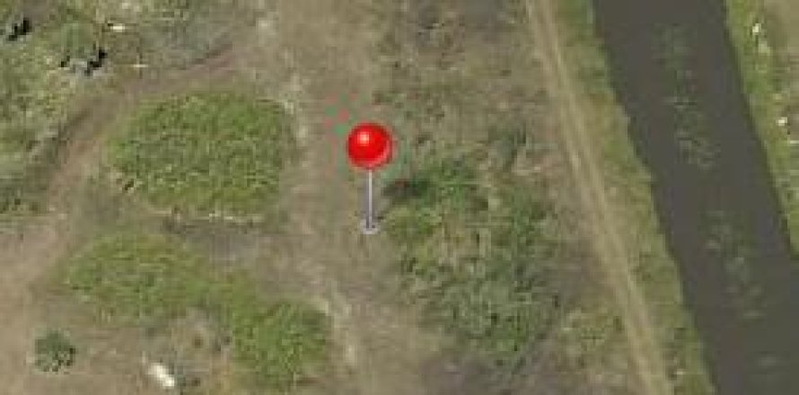 Commercial property in Okeechobee, Florida № 2190739