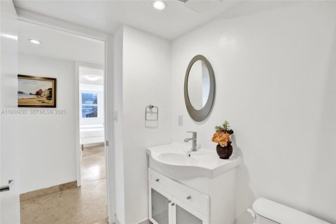 Condominio en venta en Miami Beach, Florida, 2 dormitorios, 115.01 m2 № 1992958 - foto 28