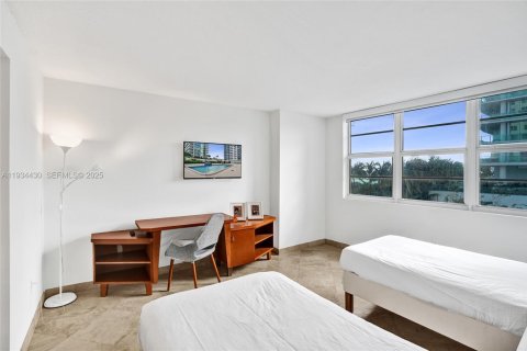 Condominio en venta en Miami Beach, Florida, 2 dormitorios, 115.01 m2 № 1992958 - foto 25