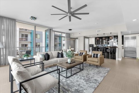 Condo in Orlando, Florida, 2 bedrooms № 2218024 - photo 5