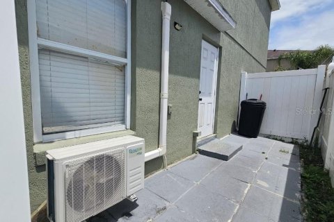 House in Orlando, Florida 1 bedroom, 18.58 sq.m. № 1884546 - photo 2