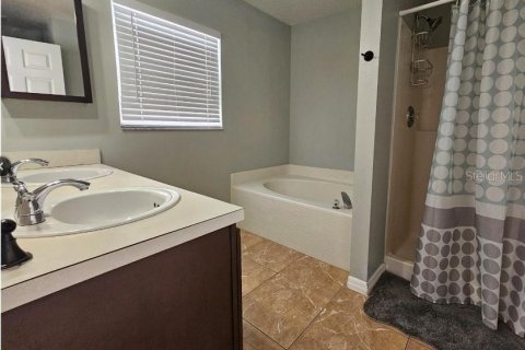 House in Orlando, Florida 1 bedroom, 18.58 sq.m. № 1884546 - photo 4