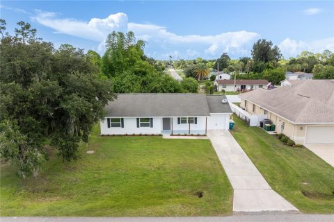Villa ou maison à louer à Port Charlotte, Floride: 3 chambres, 119.19 m2 № 2408504 - photo 26