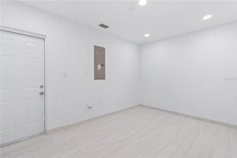 Villa ou maison à louer à Port Charlotte, Floride: 3 chambres, 119.19 m2 № 2408504 - photo 22