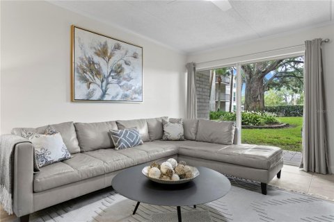 Copropriété à vendre à Tampa, Floride: 2 chambres, 86.96 m2 № 1823152 - photo 6