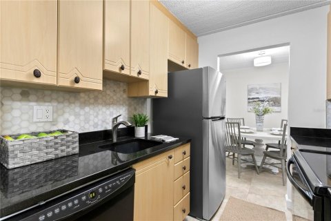 Copropriété à vendre à Tampa, Floride: 2 chambres, 86.96 m2 № 1823152 - photo 17
