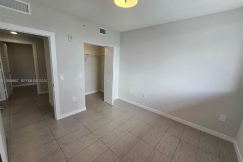 Appartement à louer à Miami, Floride: 3 chambres, 119.84 m2 № 2007641 - photo 17