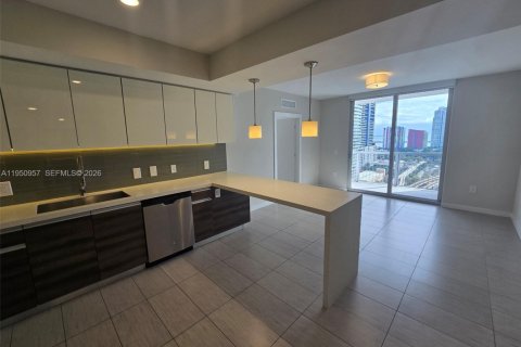 Appartement à louer à Miami, Floride: 3 chambres, 119.84 m2 № 2007641 - photo 11